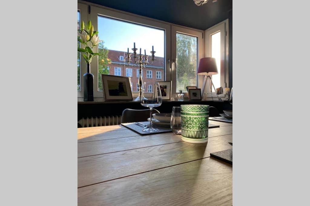 Foerdestyle, Stilvolle Wohnung In Zentraler Lage Kiel Esterno foto